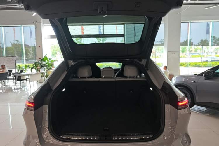 Used Nio EC7 2023 75 kWh Trunk