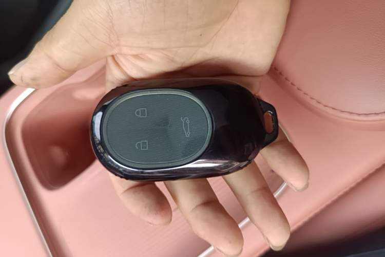 Used Nio EC7 2023 75 kWh Vehicle Key