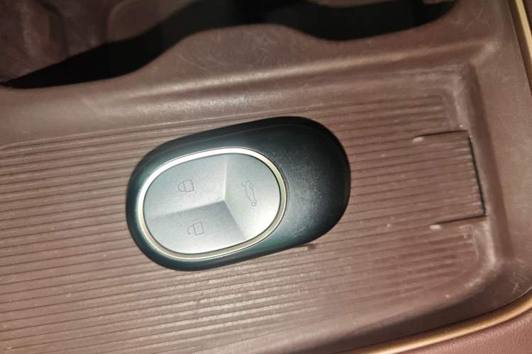 Used Nio EC7 2023 75 kWh Vehicle Key