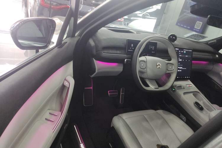 Used Nio EC7 2023 75 kWh Driver Seat