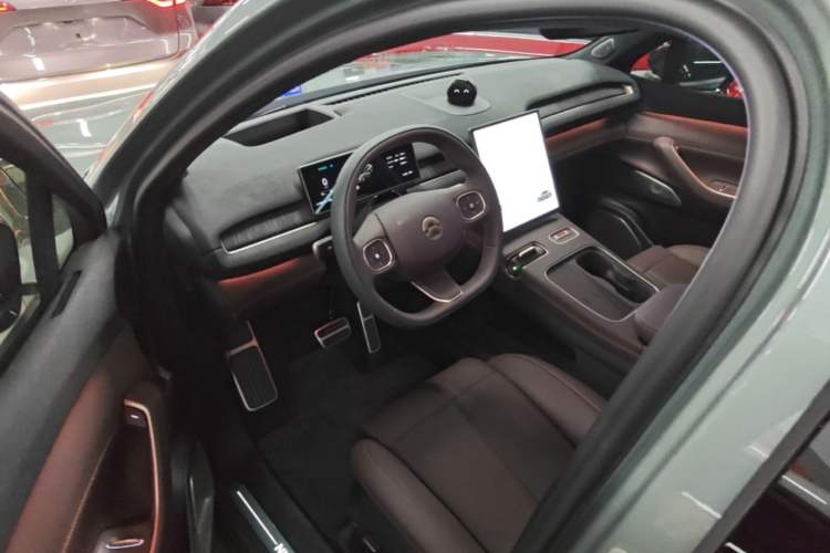 Used Nio EC7 2023 75 kWh Driver Seat