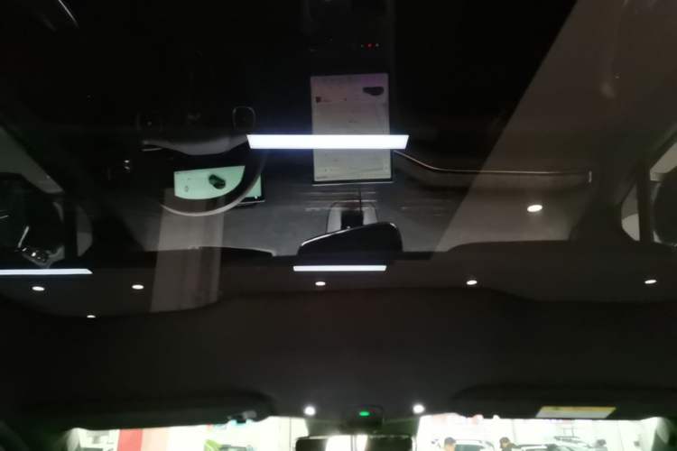 Used Nio EC7 2023 100kWh First Edition Headliner