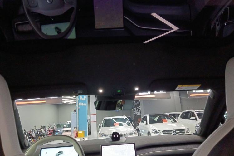 Used Nio EC7 2023 75 kWh Headliner