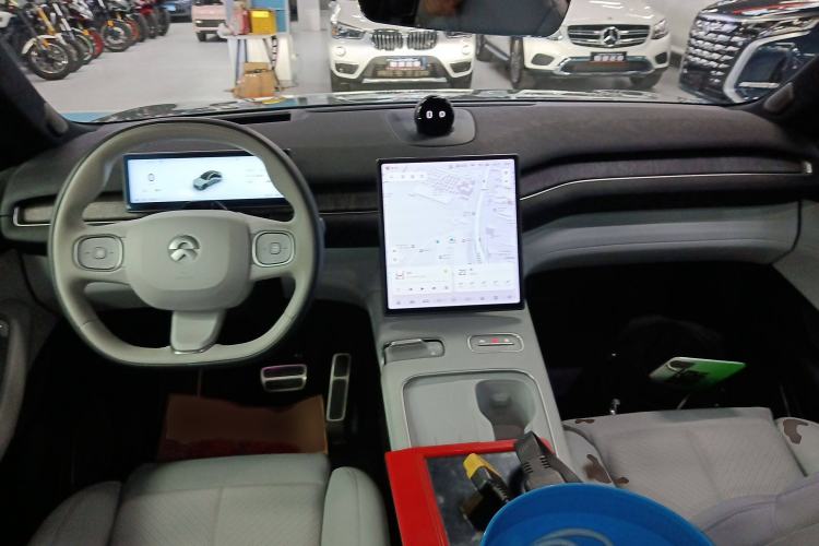 Used Nio EC7 2023 75 kWh Interior 2