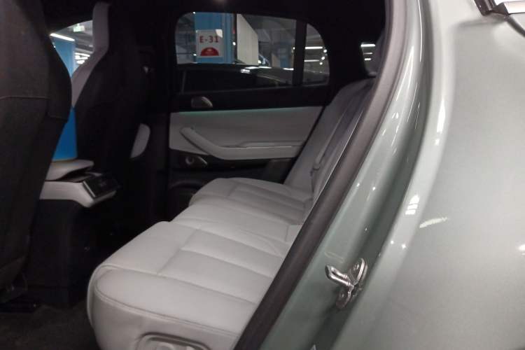 Used Nio EC7 2023 75 kWh Interior 4