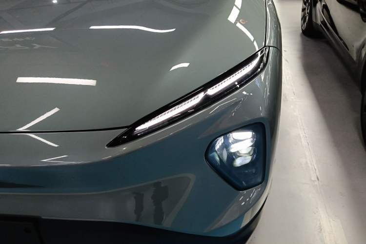 Used Nio EC7 2023 75 kWh Left Front Headlight