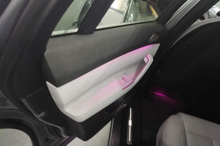 Used Nio EC7 2023 75 kWh Left Rear Door Interior