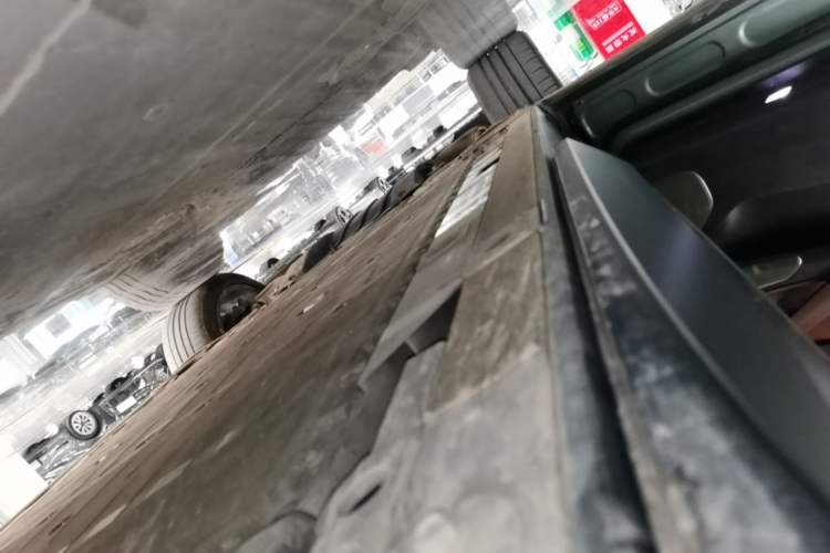 Used Nio EC7 2023 100kWh First Edition Left Side Sill