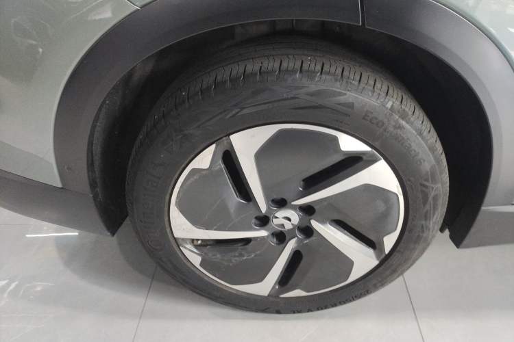Used Nio EC7 2023 75 kWh Right Rear Wheel Hub