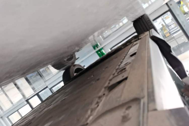 Used Nio EC7 2023 100kWh First Edition Right Side Sill