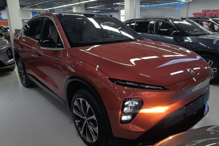 Used Nio EC7 2023 100kWh First Edition Front Right 45 Deg
