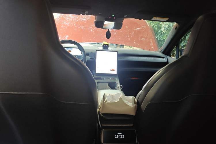 Used Nio EC7 2023 100kWh First Edition Headliner