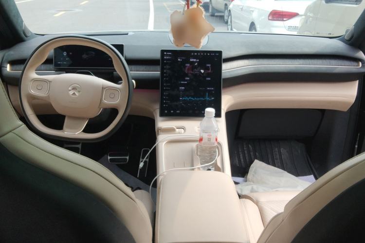 Used Nio EC7 2023 100kWh First Edition Center Console
