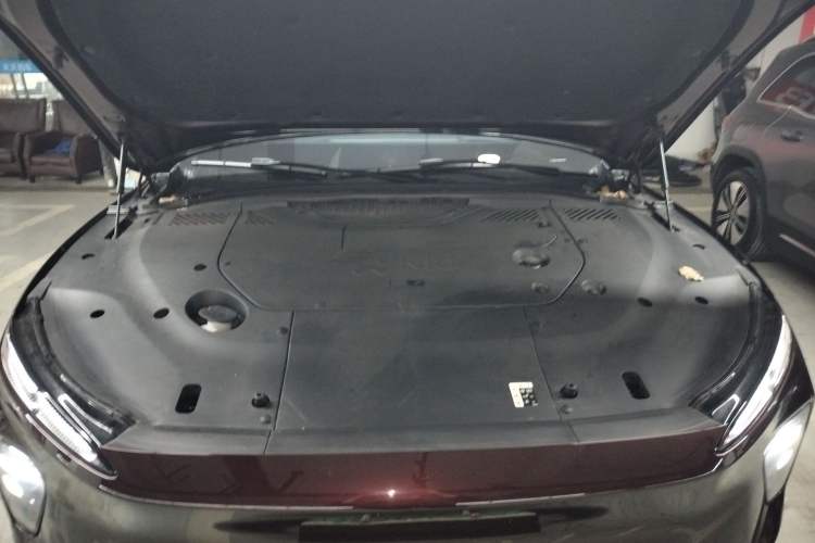 Used Nio EC7 2023 75 kWh Engine Bay