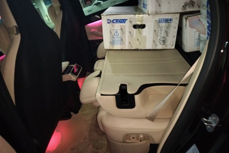 Used Nio EC7 2023 75 kWh Left Rear Seat