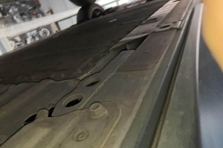 Used Nio EC7 2023 100kWh Left Side Sill