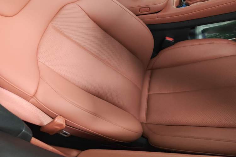 Used Nio EC7 2023 100kWh Right Front Seat