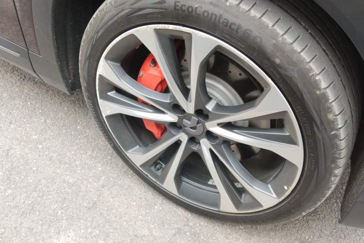 Used Nio EC7 2023 100kWh First Edition Right Front Wheel Hub