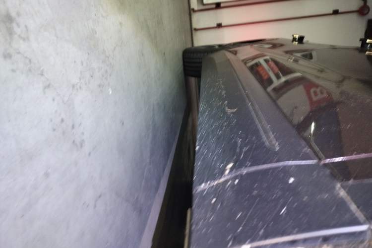 Used Nio EC7 2023 75 kWh Right Side Sill