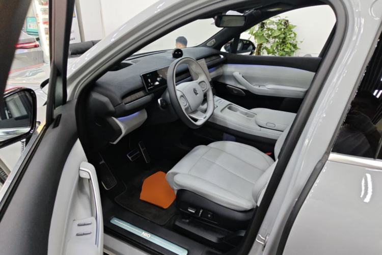 Used Nio EC7 2023 75 kWh Driver Seat