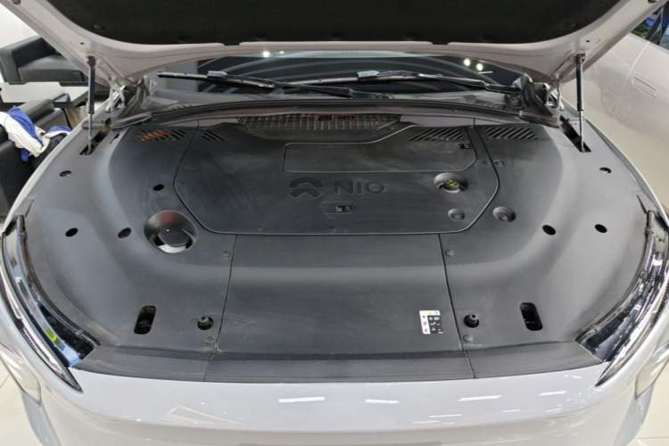 Used Nio EC7 2023 75 kWh Engine Bay