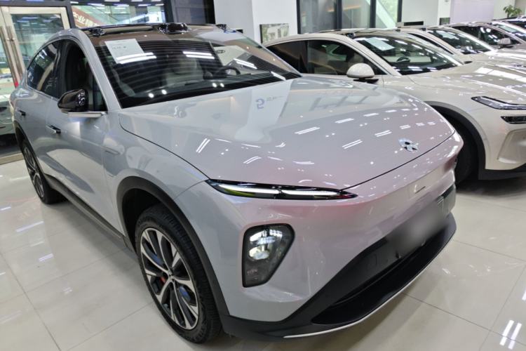 Used Nio EC7 2023 75 kWh Front Right 45 Deg