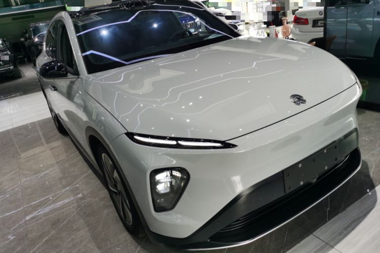 Used Nio EC7 2023 75 kWh Front Right 45 Deg