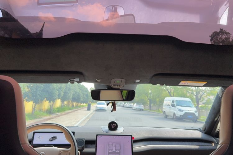 Used Nio EC7 2023 75 kWh Headliner