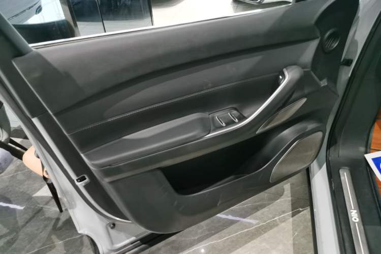 Used Nio EC7 2023 75 kWh Left Front Door Interior