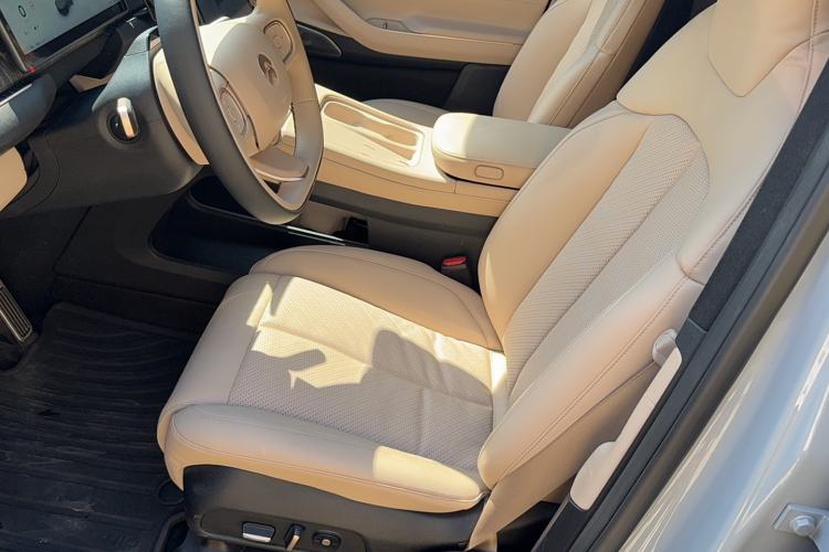 Used Nio EC7 2023 75 kWh Left Front Seat