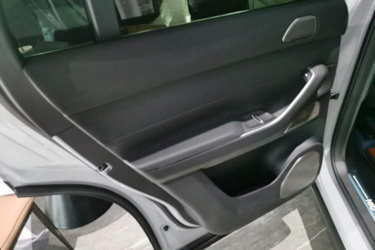 Used Nio EC7 2023 75 kWh Left Rear Door Interior