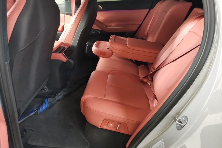 Used Nio EC7 2023 75 kWh Left Rear Seat