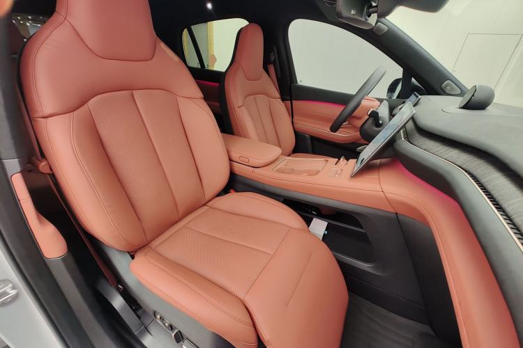 Used Nio EC7 2023 75 kWh Right Front Seat