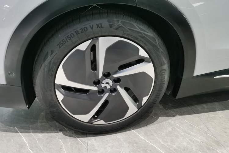 Used Nio EC7 2023 75 kWh Right Rear Wheel Hub