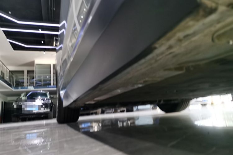 Used Nio EC7 2023 75 kWh Right Side Sill