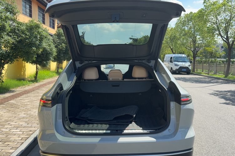 Used Nio EC7 2023 75 kWh Trunk