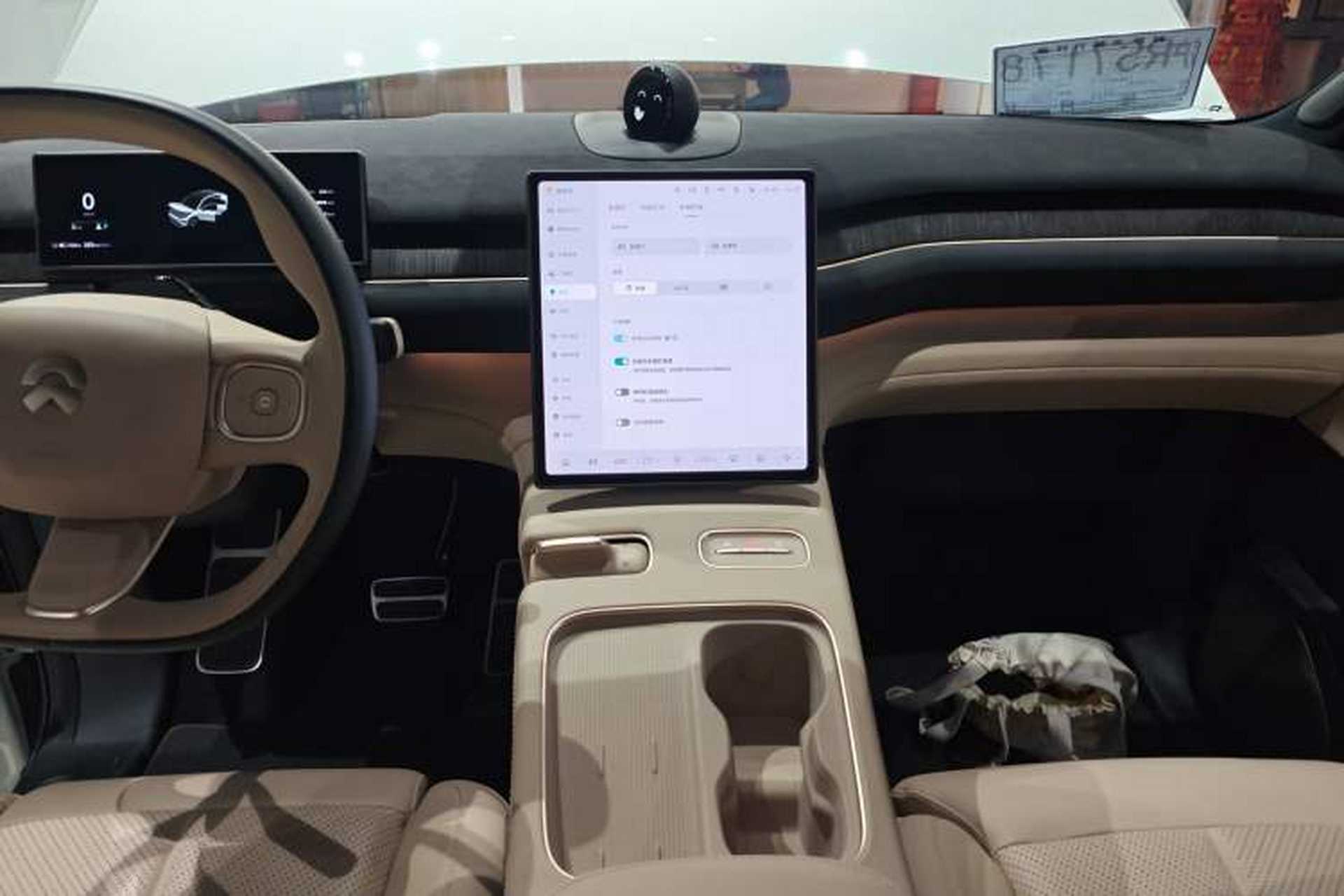 Used Nio EC7 2023 75 kWh Audio And AC Panel