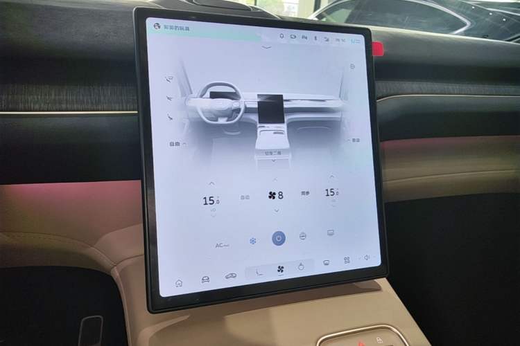 Used Nio EC7 2023 75 kWh Audio And AC Panel
