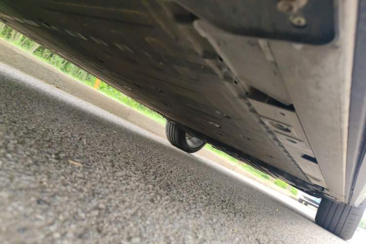 Used Nio EC7 2023 100kWh First Edition Chassis Front Left