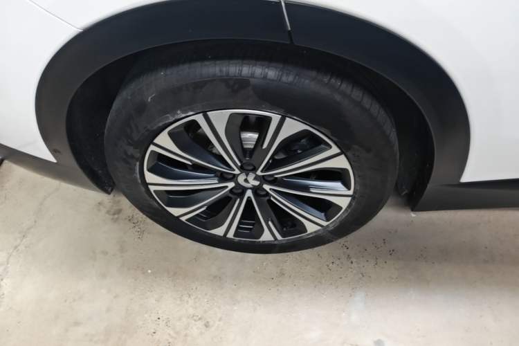 Used Nio EC7 2023 75 kWh Exterior 5