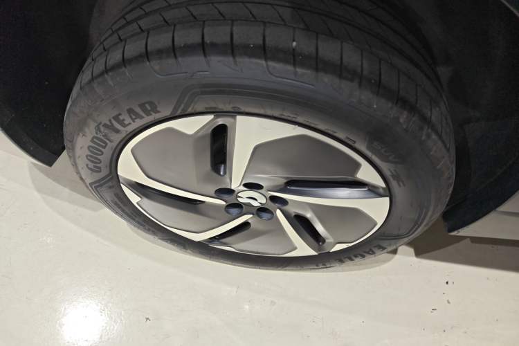 Used Nio EC7 2023 75 kWh Exterior 5