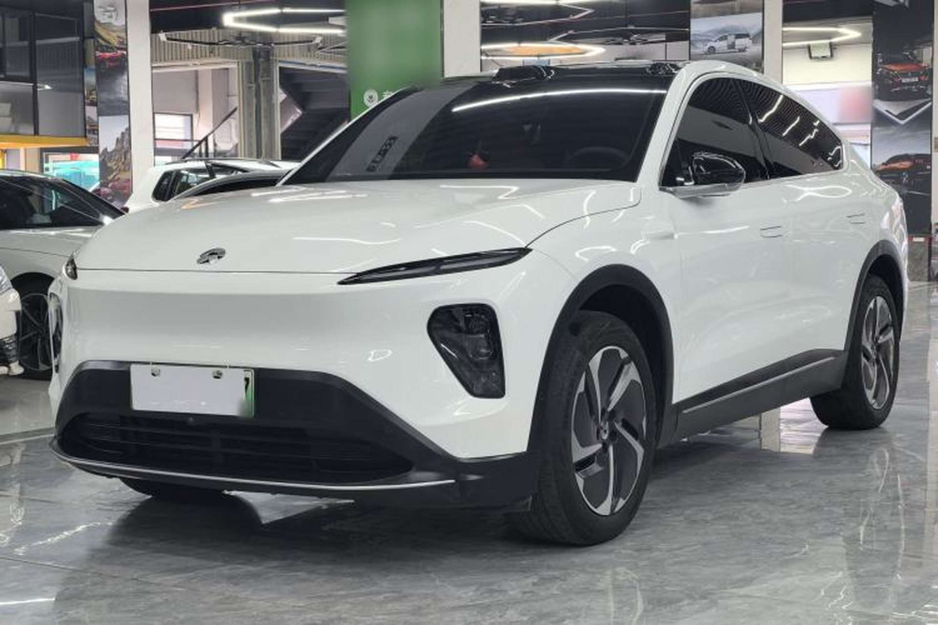 Used Nio EC7 2023 75 kWh Front Left 45 Deg