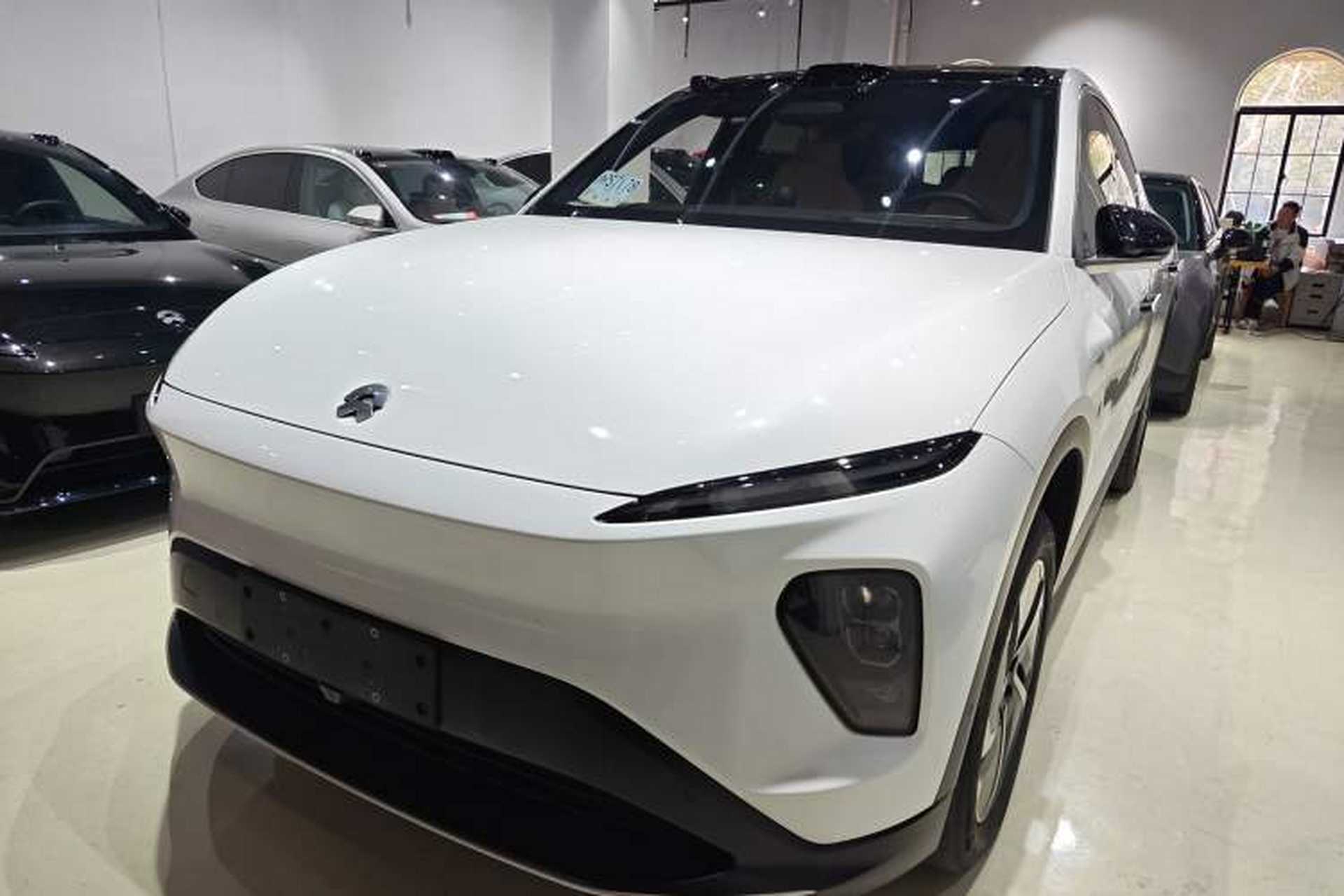 Used Nio EC7 2023 75 kWh Front Left 45 Deg