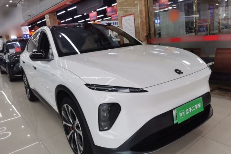 Used Nio EC7 2023 75 kWh Front Right 45 Deg