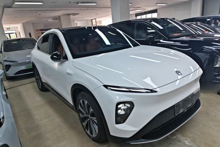 Used Nio EC7 2023 75 kWh Front Right 45 Deg