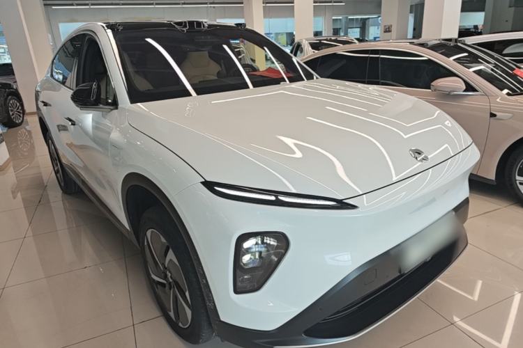 Used Nio EC7 2023 75 kWh Front Right 45 Deg