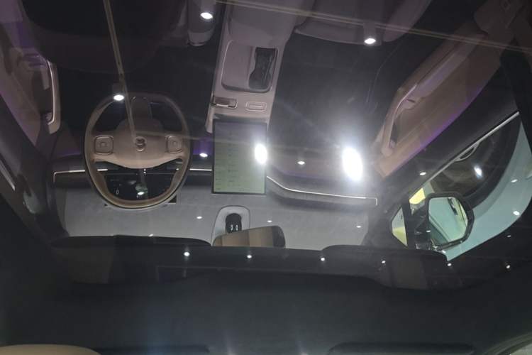Used Nio EC7 2023 75 kWh Headliner