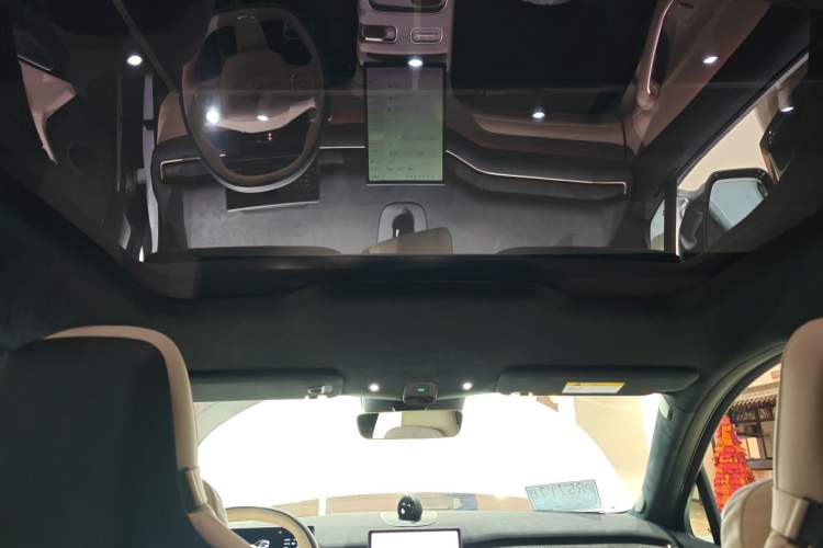 Used Nio EC7 2023 75 kWh Headliner