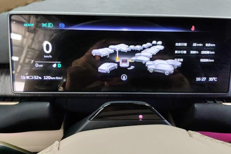Used Nio EC7 2023 75 kWh Instrument Cluster