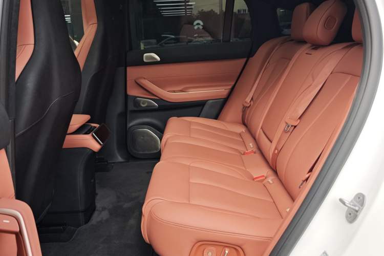 Used Nio EC7 2023 75 kWh Interior 2